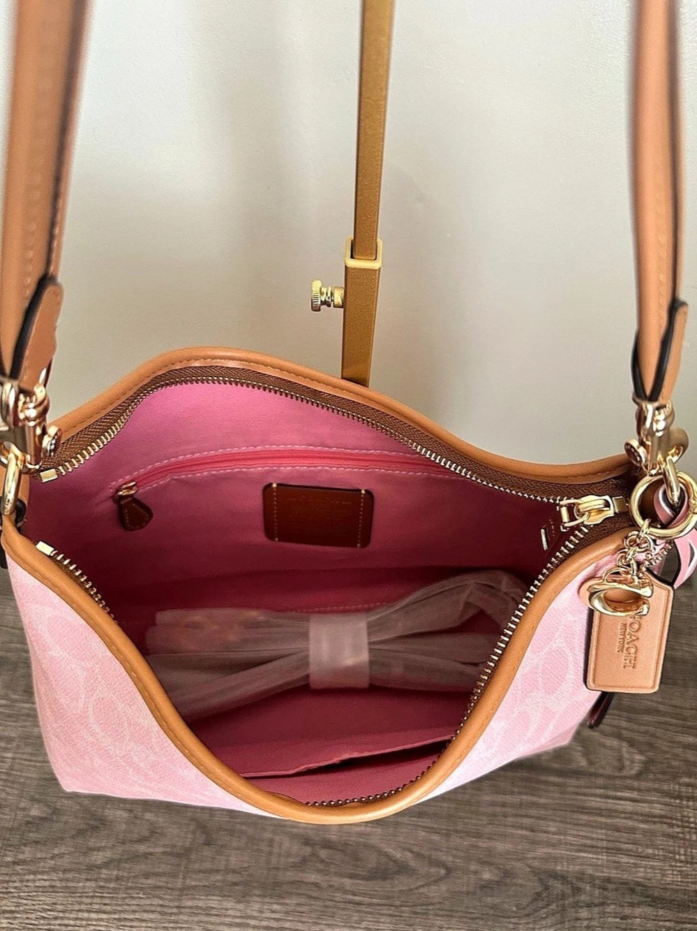 Coach Laurel Bag - Picture 2 of 7